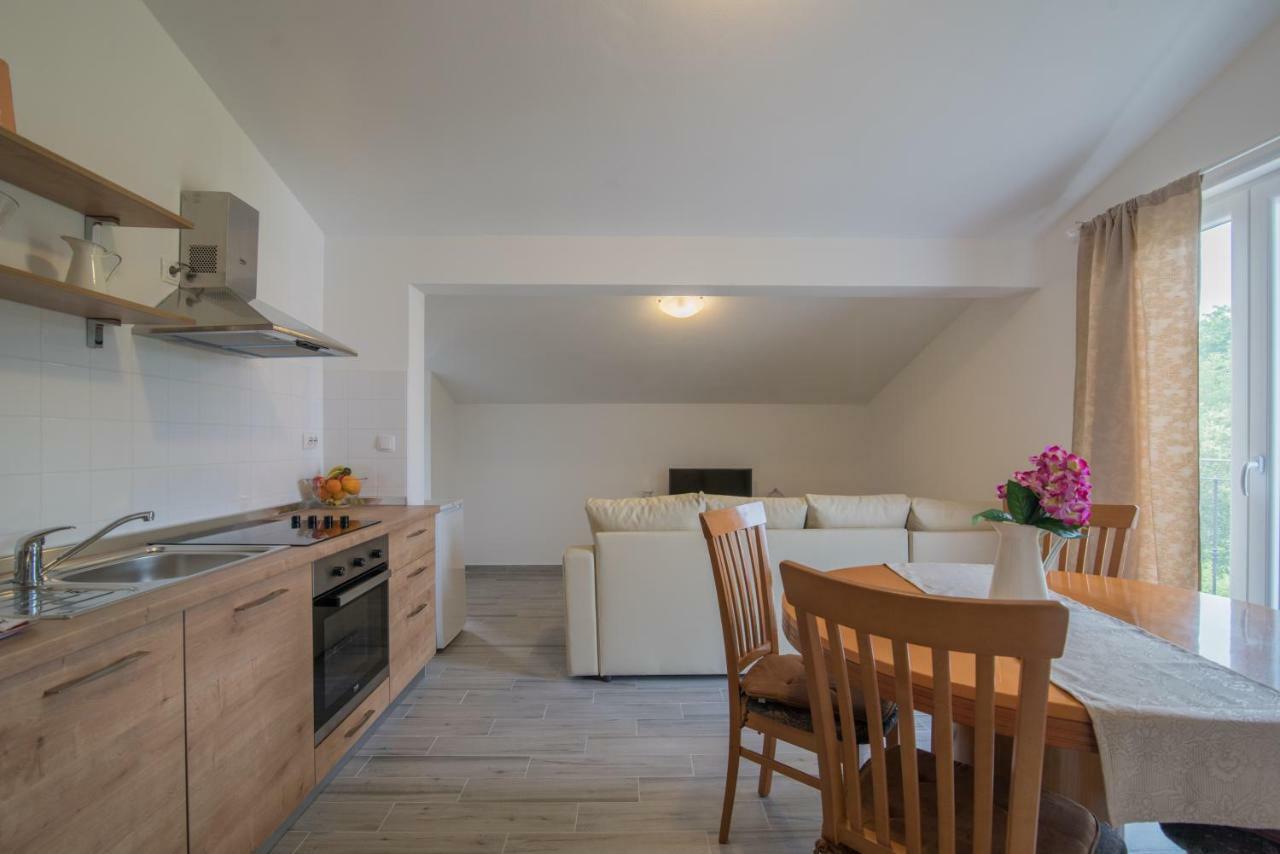 Appartamento Middle Istra Pazin Esterno foto