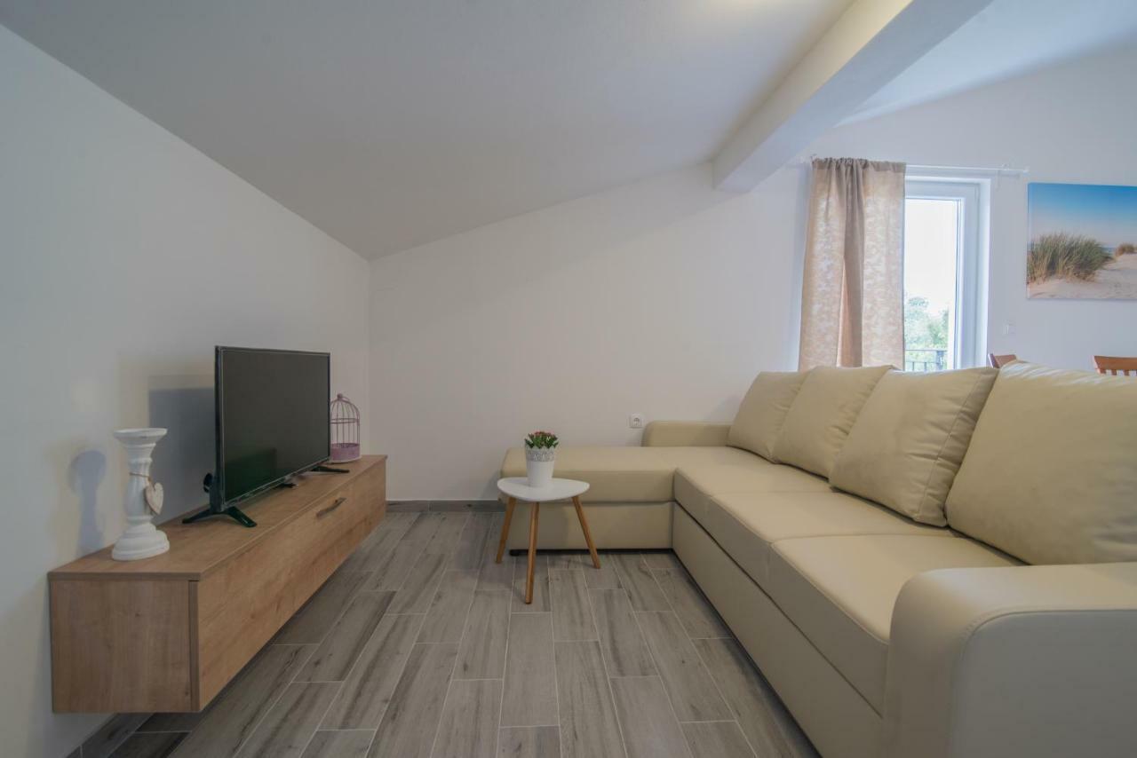 Appartamento Middle Istra Pazin Esterno foto