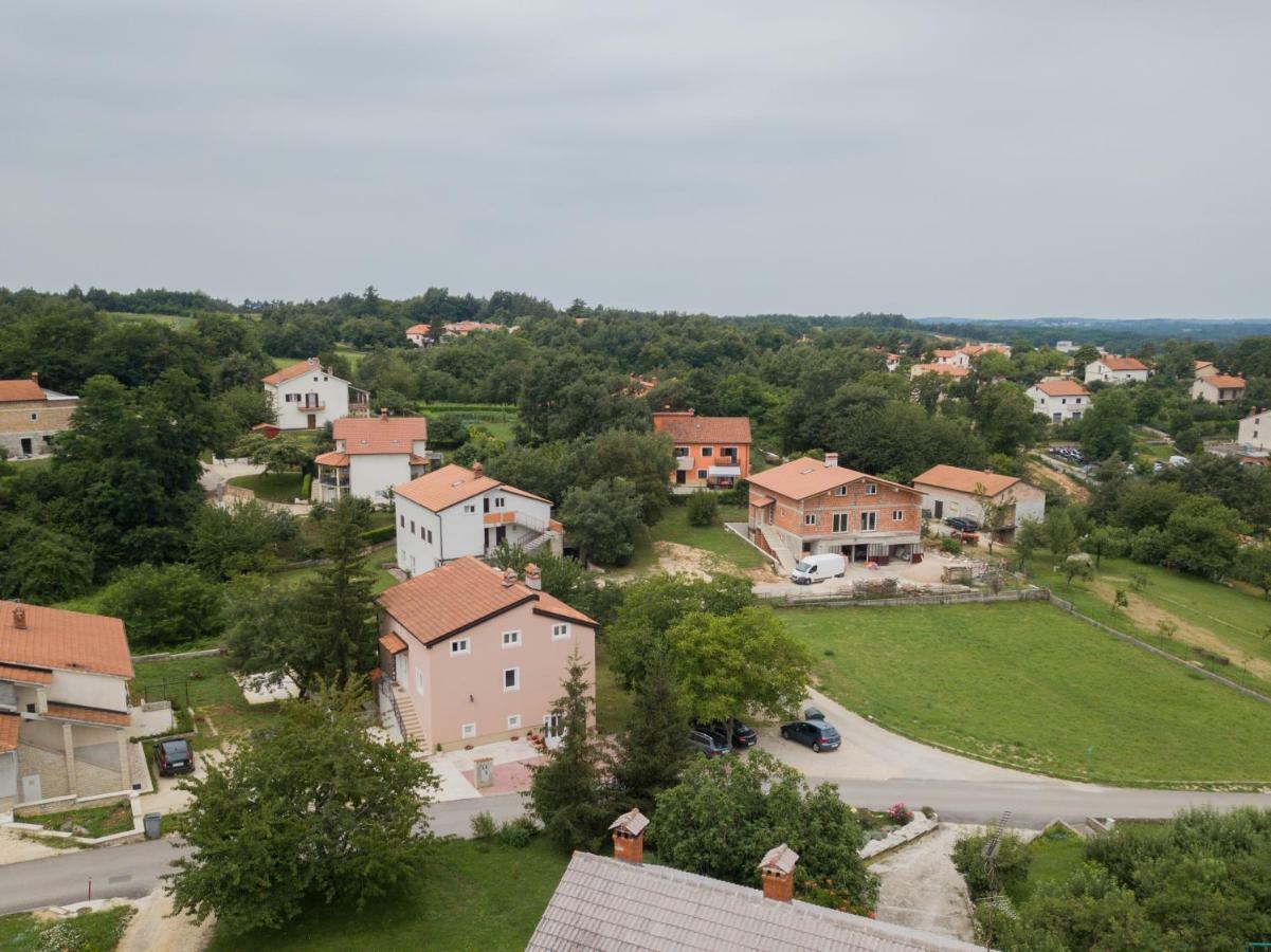 Appartamento Middle Istra Pazin Esterno foto
